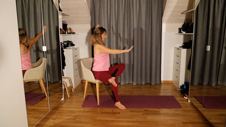 Stretching avec chaise - 27'